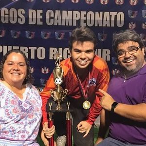 Meet your Posher, Santos